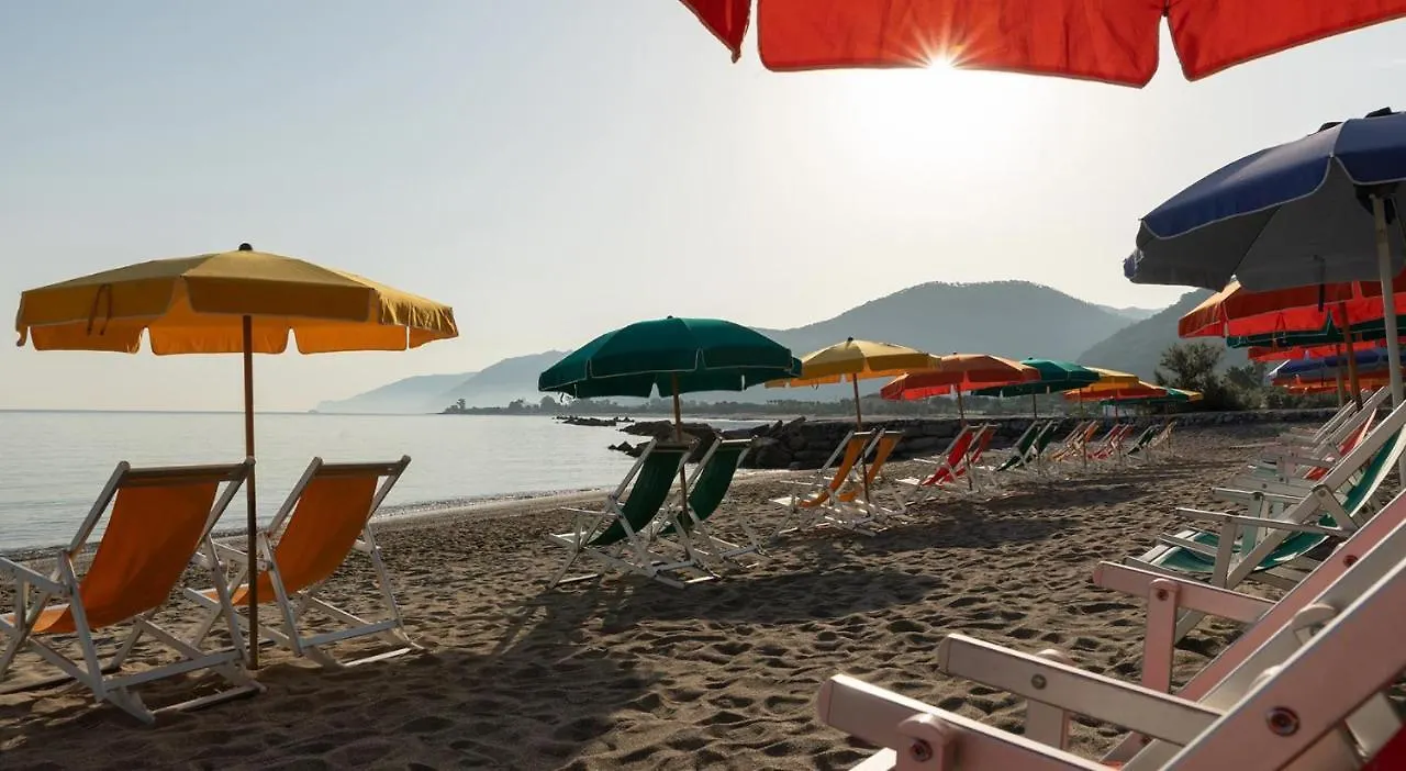 Hotel Testa Di Monaco - Basic Beach Accommodations Capo d'Orlando