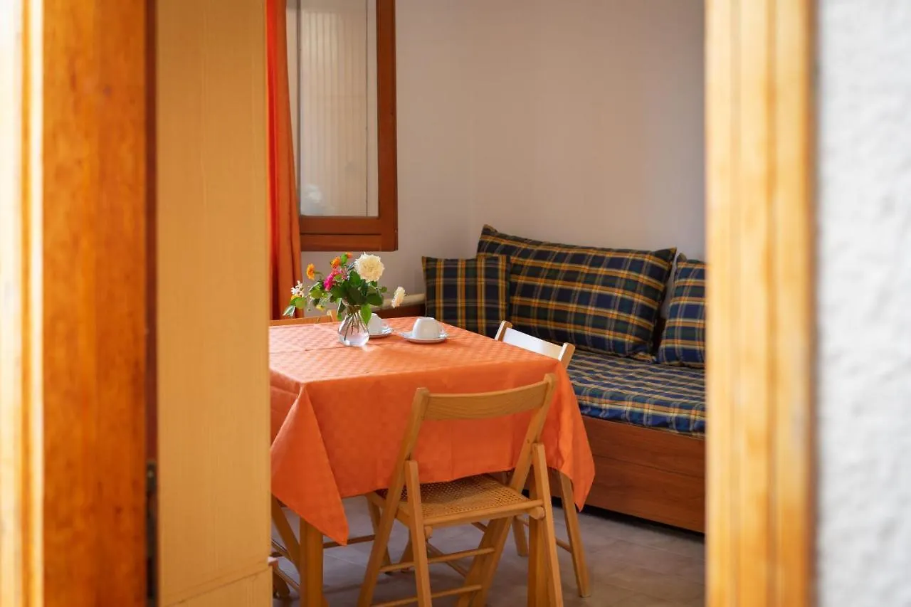 Testa Di Monaco - Basic Beach Accommodations Capo dʼOrlando Hotel