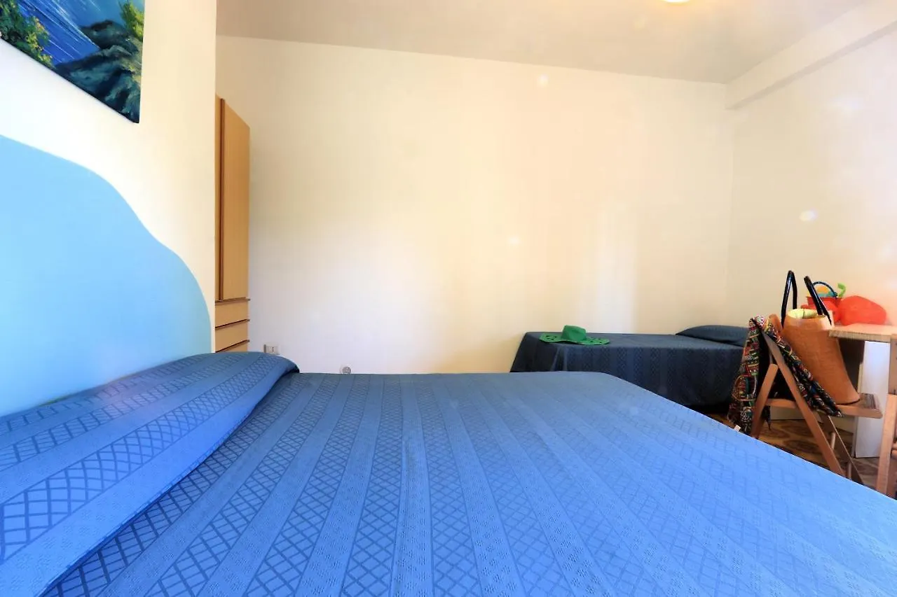 Testa Di Monaco - Basic Beach Accommodations Capo d'Orlando 0*,  Italy