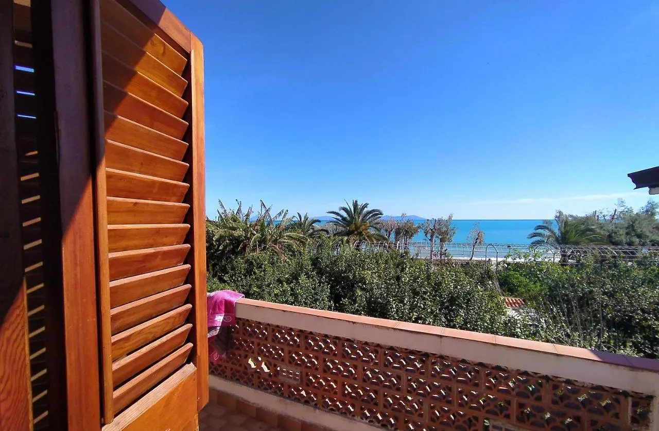 Testa Di Monaco - Basic Beach Accommodations Capo d'Orlando