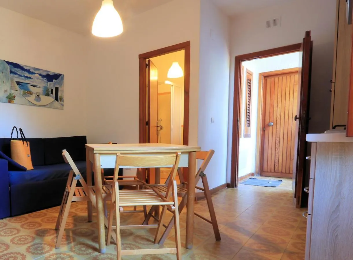 Hotel Testa Di Monaco - Basic Beach Accommodations Capo dʼOrlando