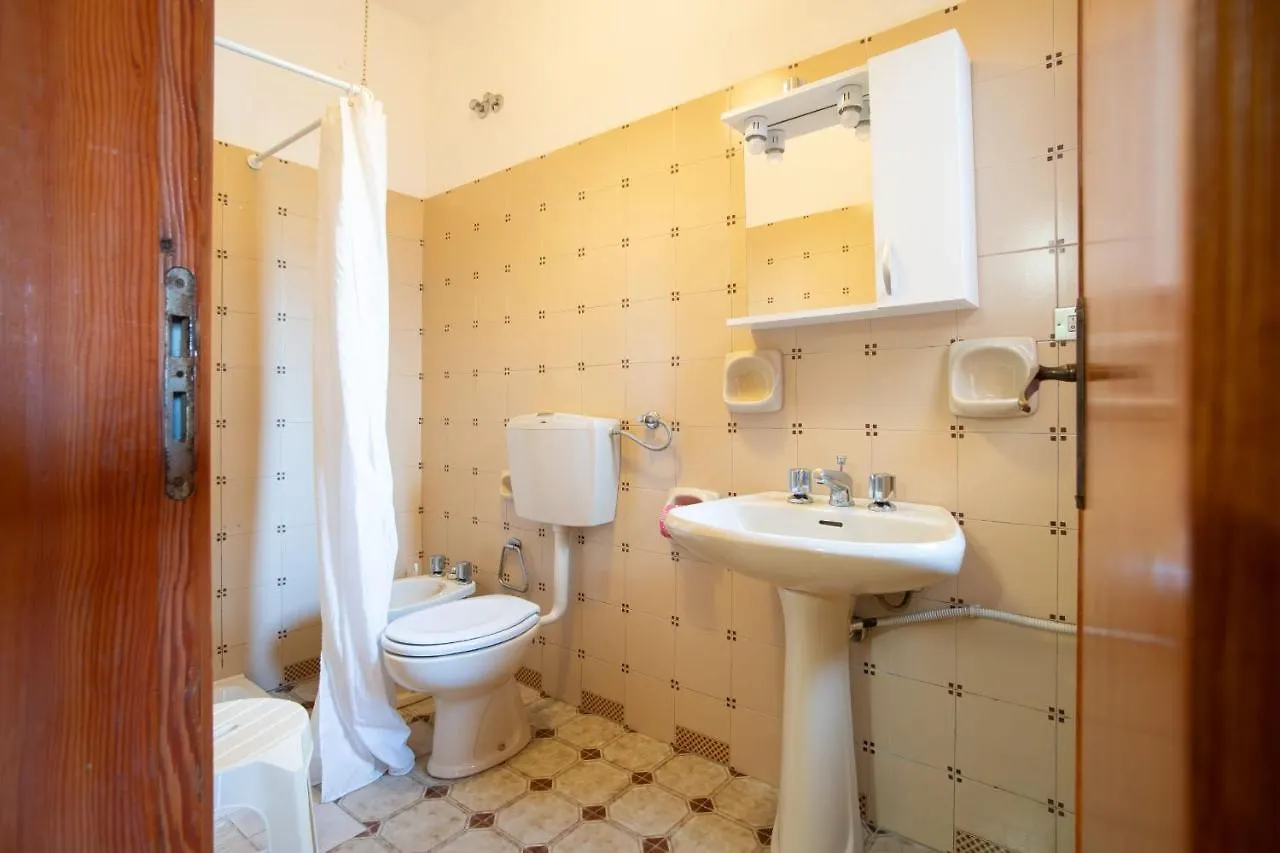 Hotel Testa Di Monaco - Basic Beach Accommodations Capo d'Orlando Italy