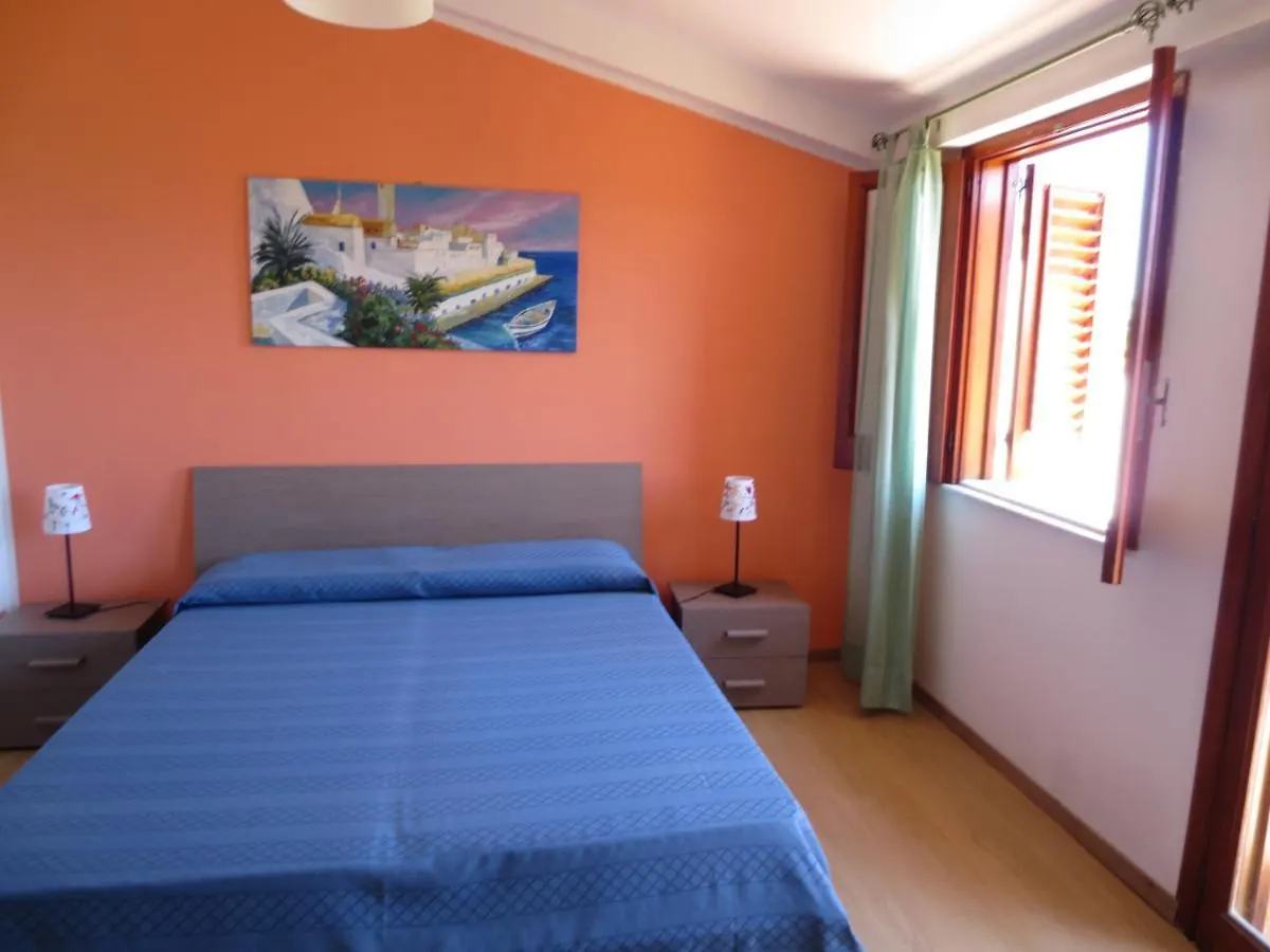 Testa Di Monaco - Basic Beach Accommodations Capo d'Orlando 0*,