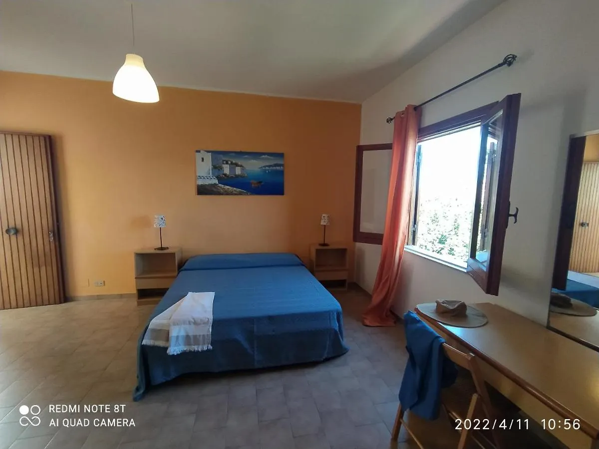 Testa Di Monaco - Basic Beach Accommodations Capo dʼOrlando Hotel