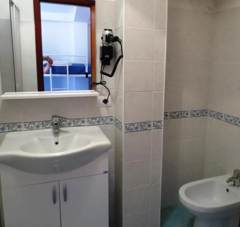 Testa Di Monaco - Basic Beach Accommodations Capo d'Orlando