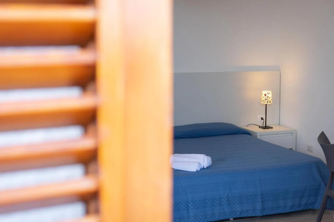 Hotel Testa Di Monaco - Basic Beach Accommodations Capo d'Orlando Italy